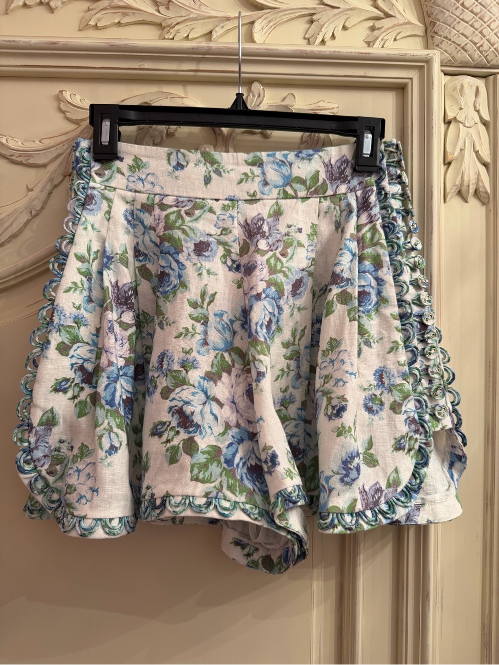 Zimmermann Whitewave Shorts Size 1 , US 4-6 - Picture 3 of 9